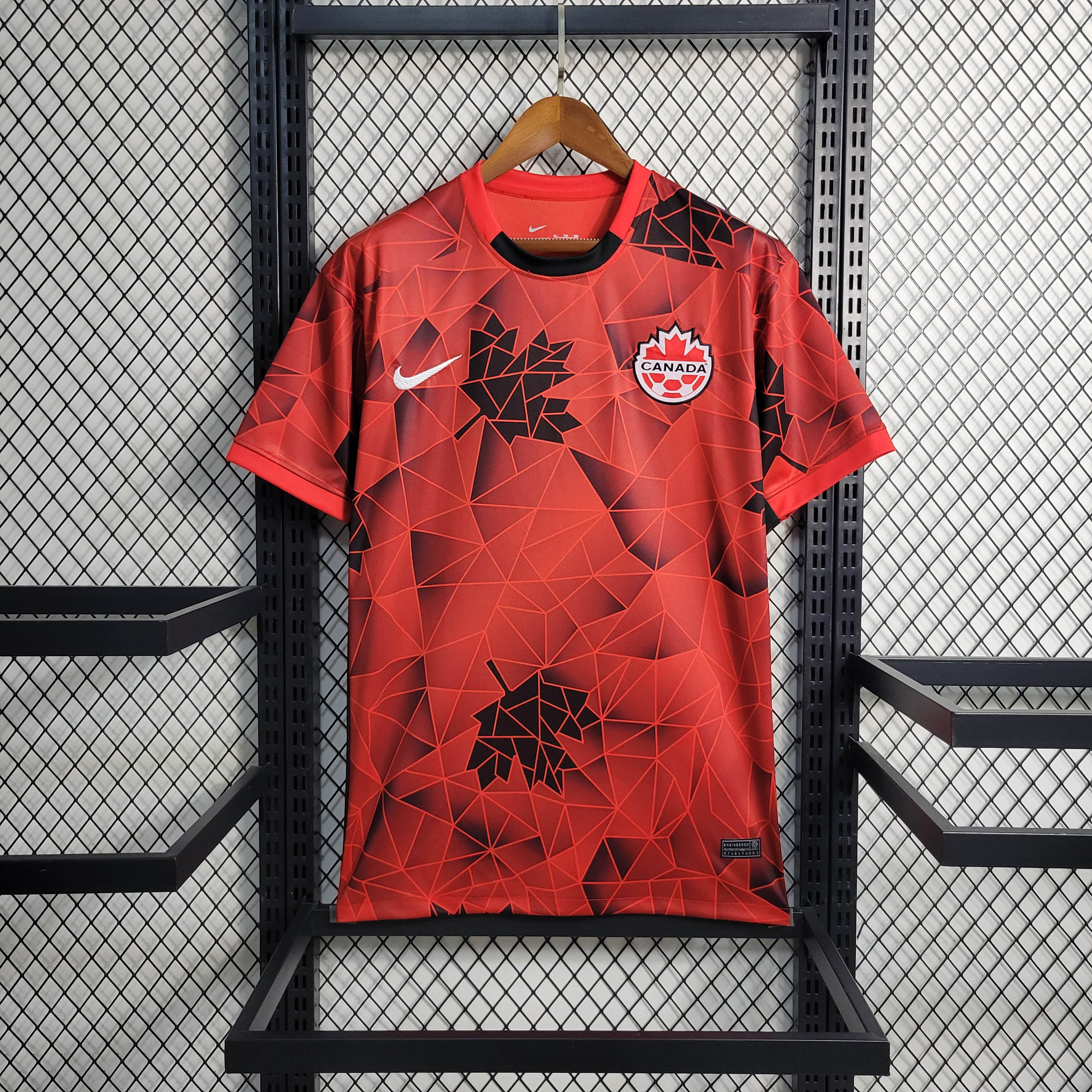 【タグ付き新品】サッカーカナダ代表　ユニフォーム タグ付き新品】サッカーカナダ代表 ユニフォーム - メルカリ